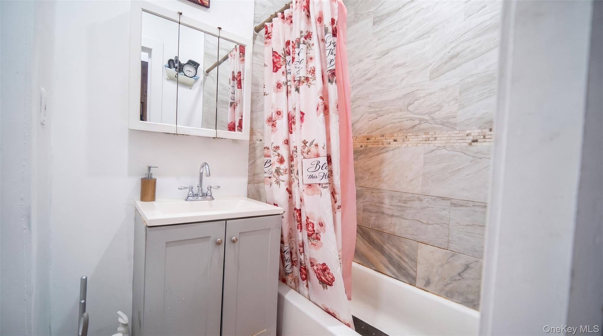 Single Family Tilden Street Bronx, NY 10469, MLS-1050722-5