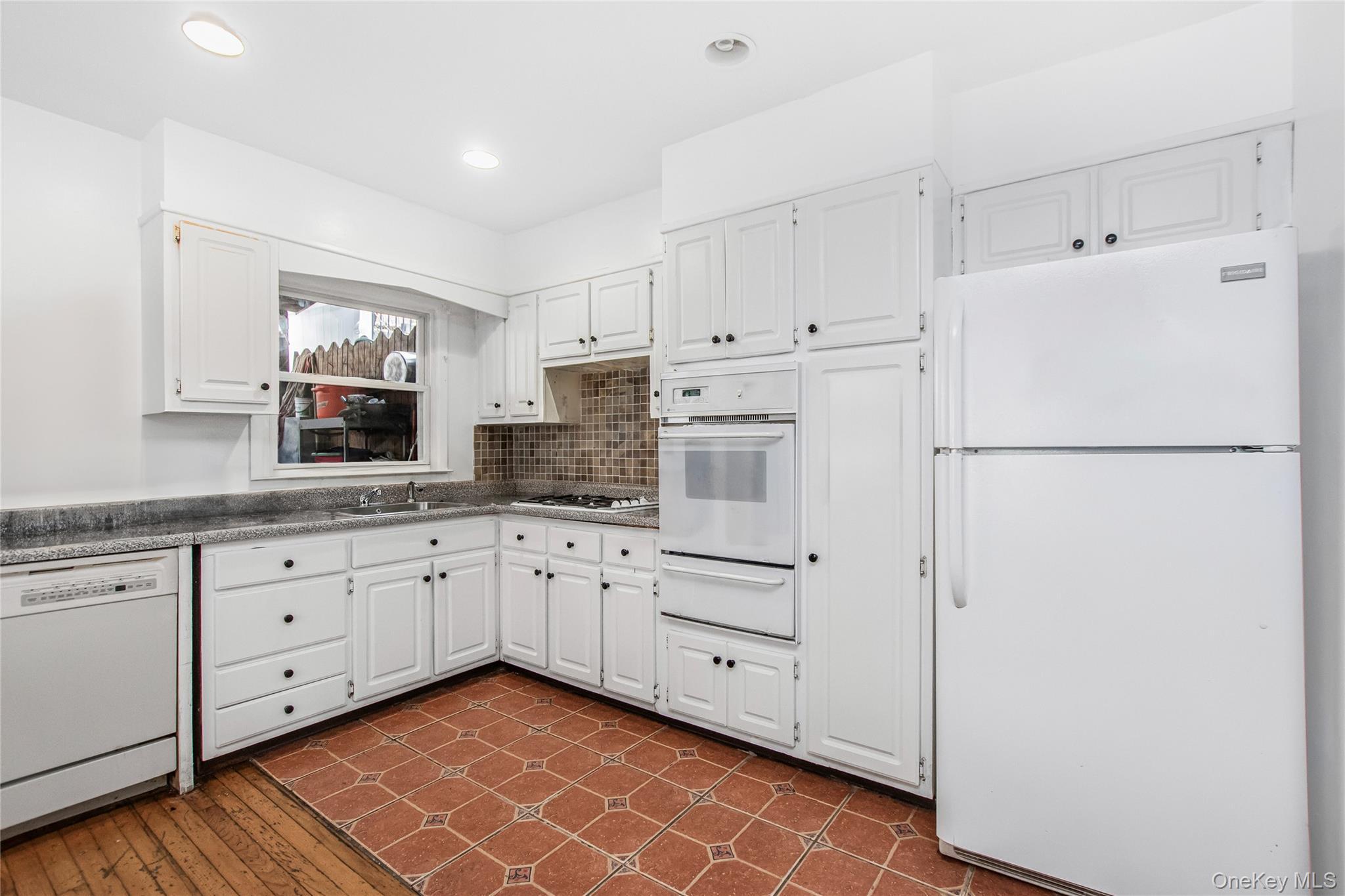 Single Family Woodland Avenue Westchester County, NY 10703, MLS-1050730-15