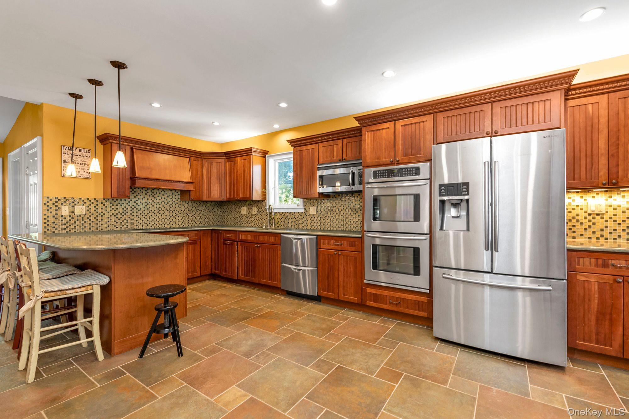 Single Family Burtis Avenue  Nassau County, NY 11570, MLS-1050732-7