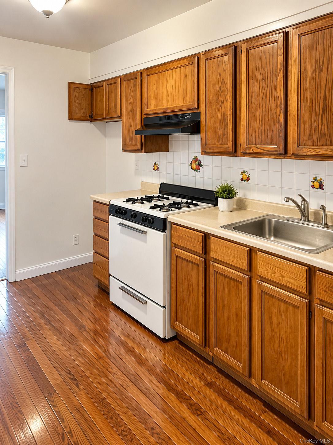 Single Family Commonwealth Avenue Bronx, NY 10473, MLS-1050733-3
