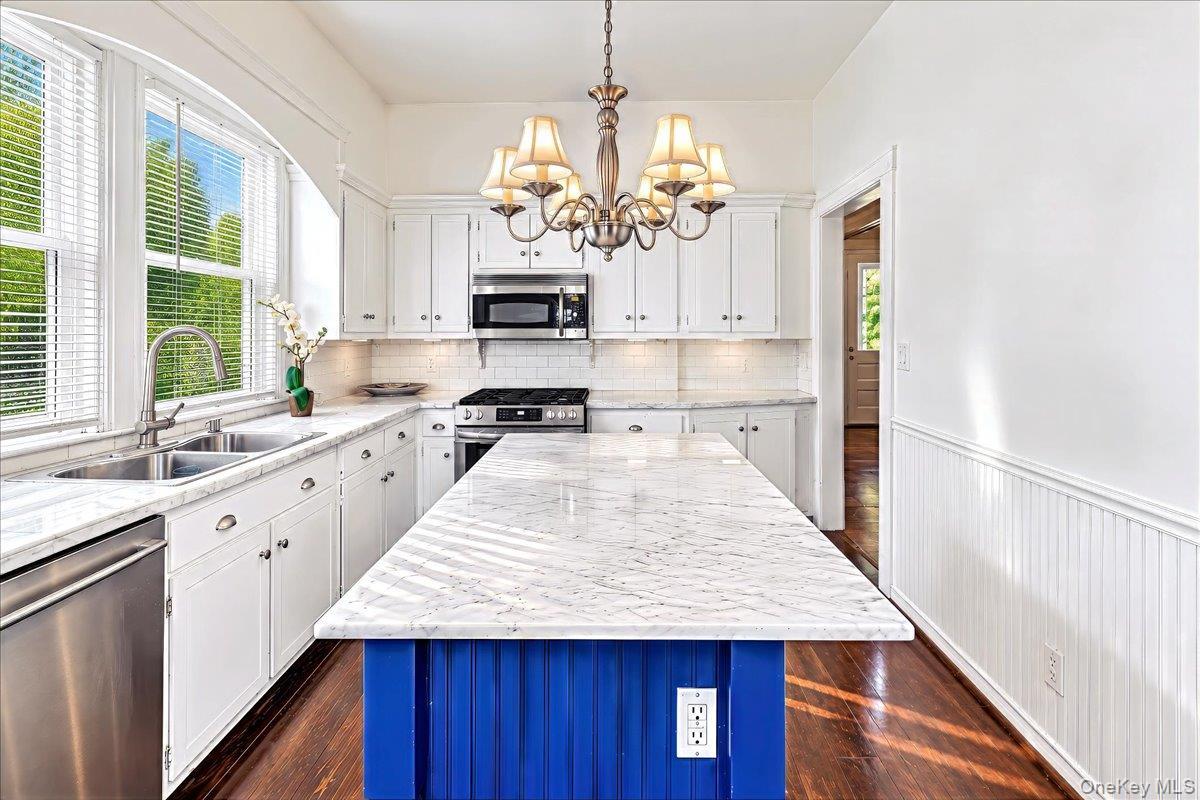 Single Family Edgewood Park Westchester County, NY 10801, MLS-1050741-8