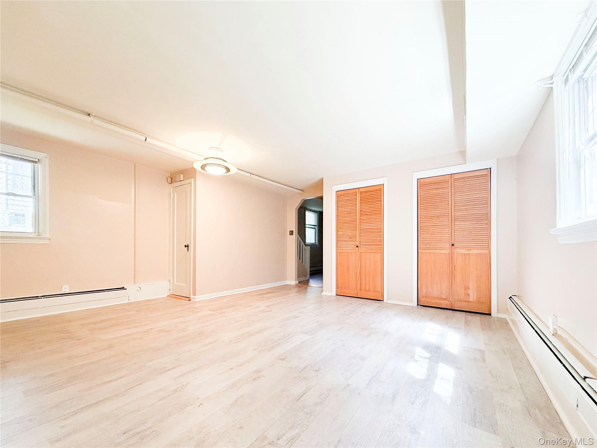Single Family Yates Avenue Bronx, NY 10461, MLS-1050772-28