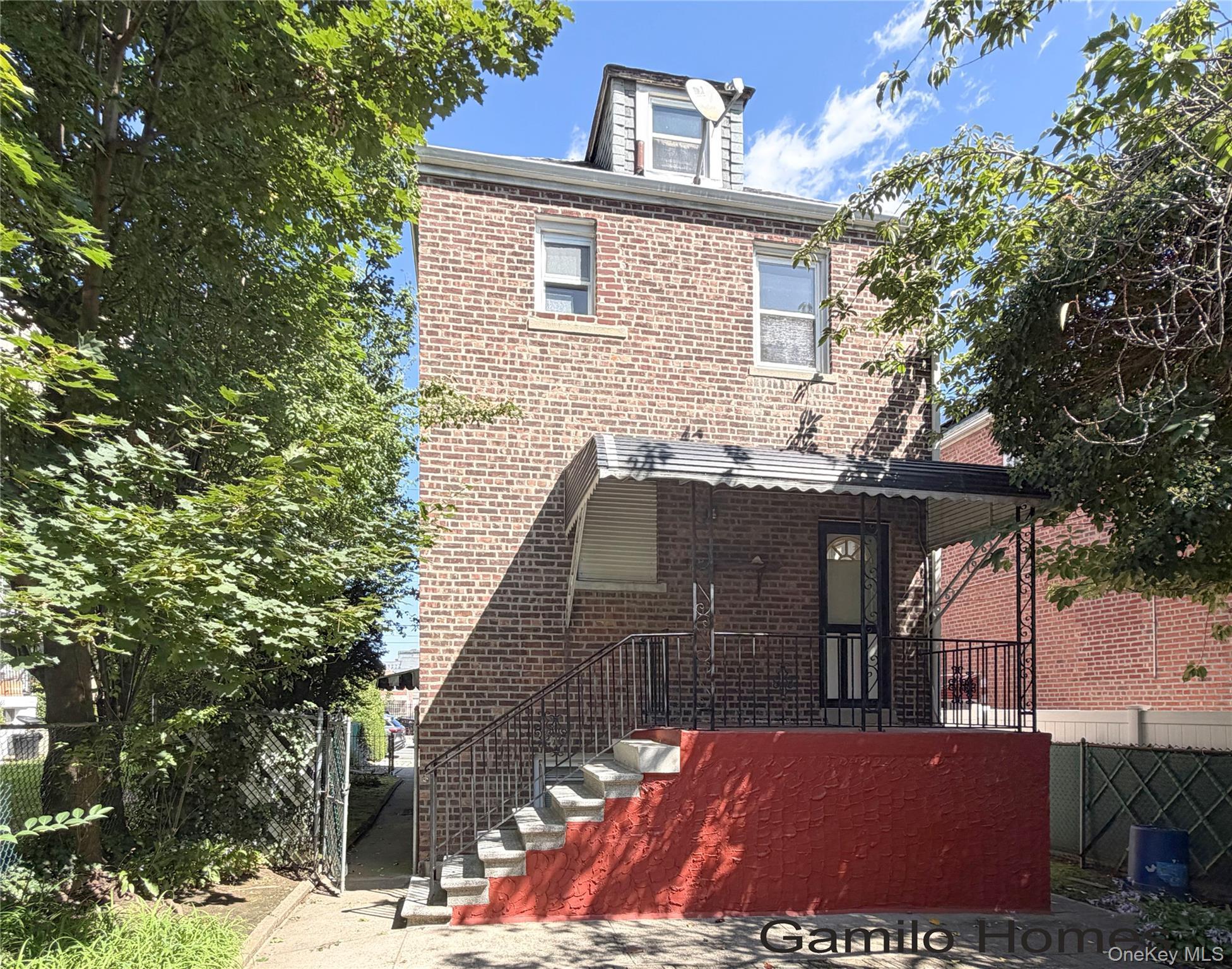Single Family Yates Avenue Bronx, NY 10461, MLS-1050772-34