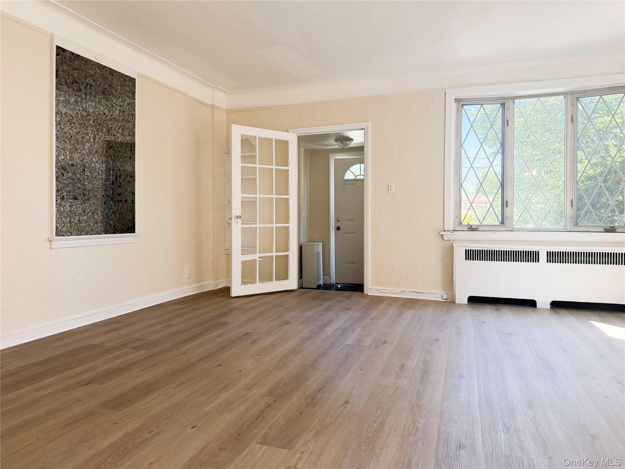 Single Family Yates Avenue Bronx, NY 10461, MLS-1050772-6