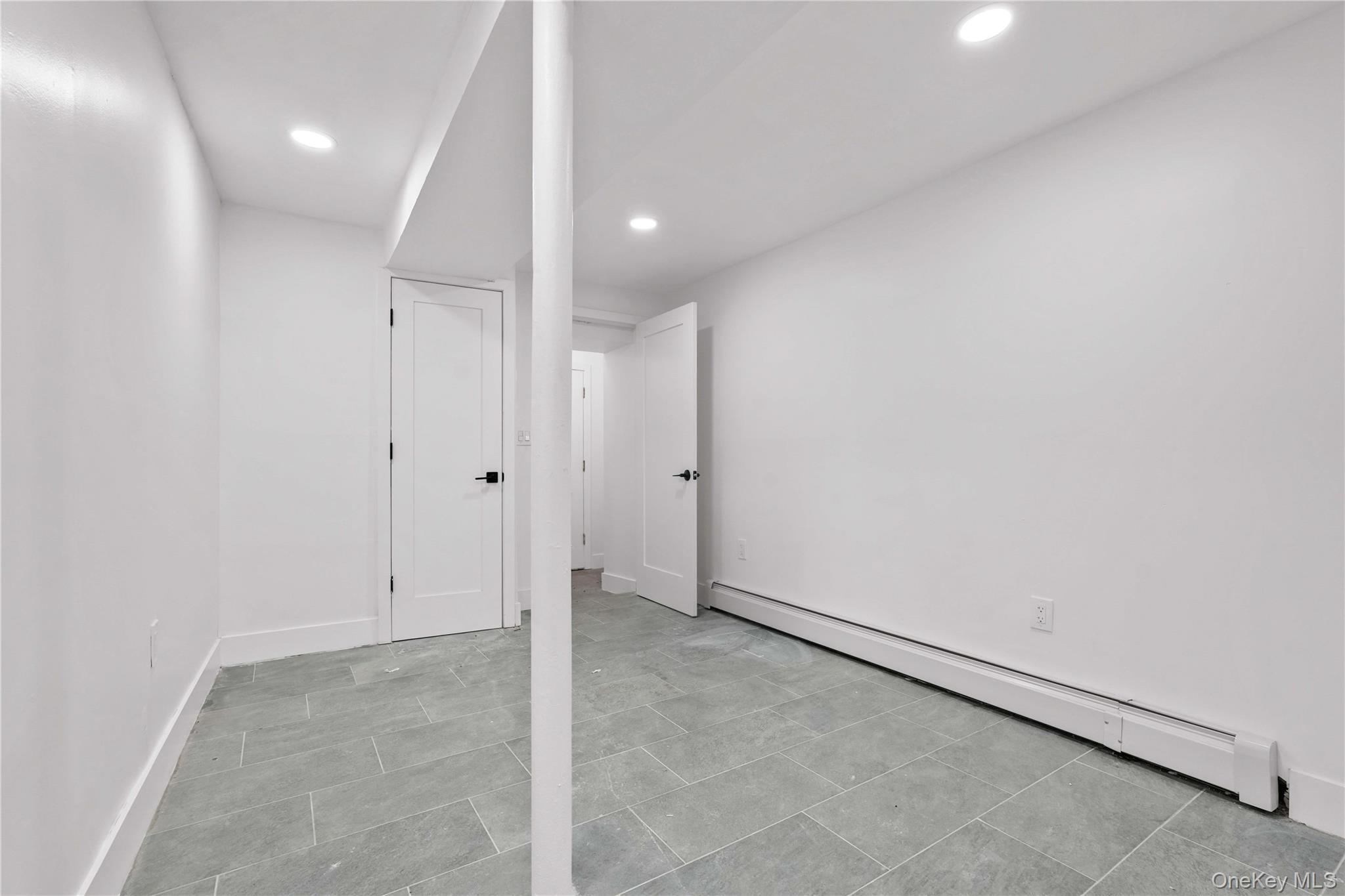 Single Family 110th Avenue Queens, NY 11433, MLS-1050773-16