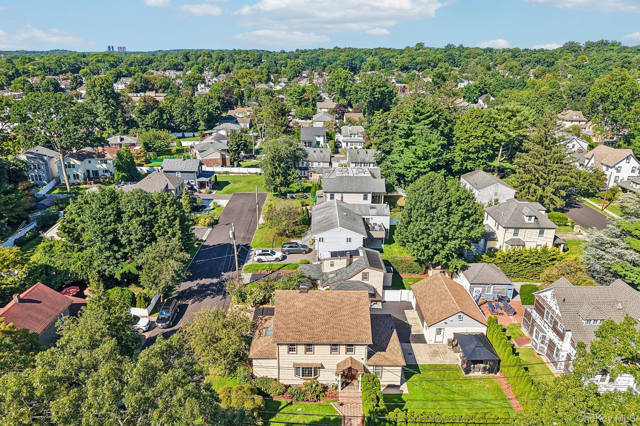 Single Family Jefferson Avenue  Nassau County, NY 11577, MLS-1050812-14