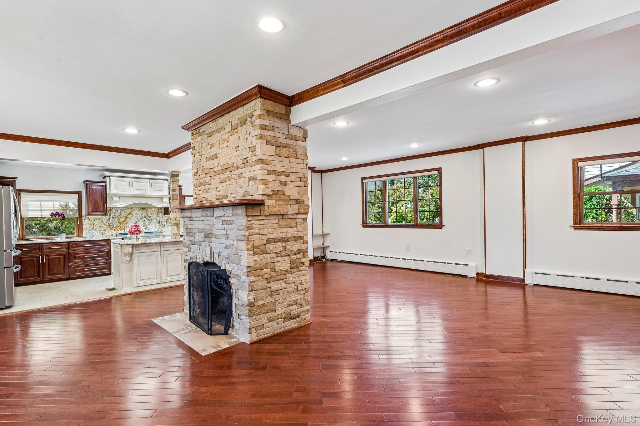 Single Family Jefferson Avenue  Nassau County, NY 11577, MLS-1050812-15