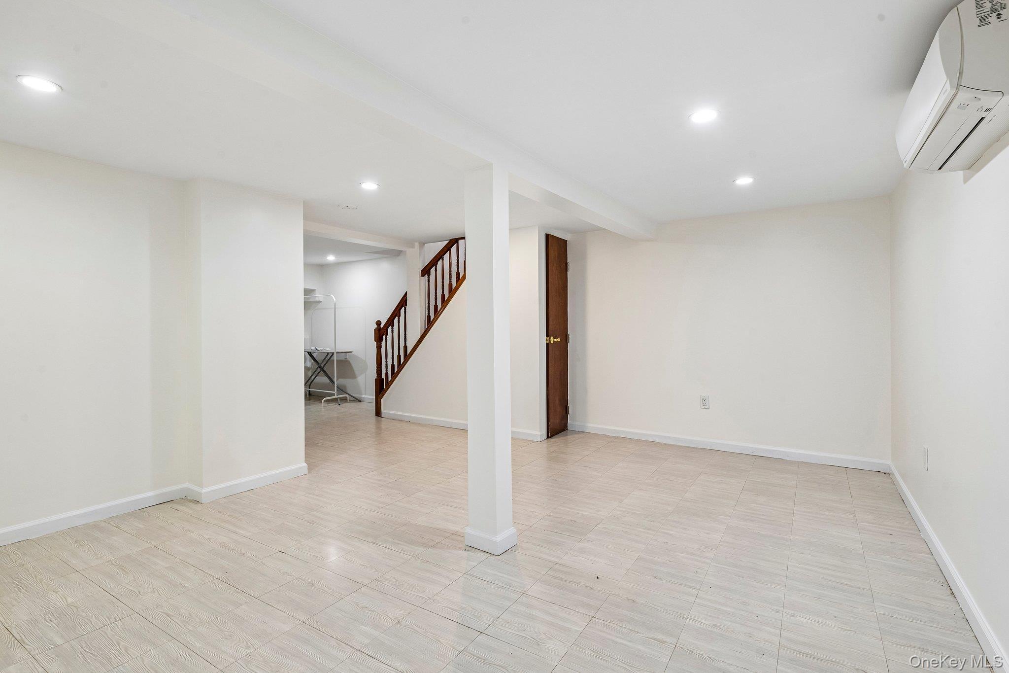 Single Family Jefferson Avenue  Nassau County, NY 11577, MLS-1050812-40
