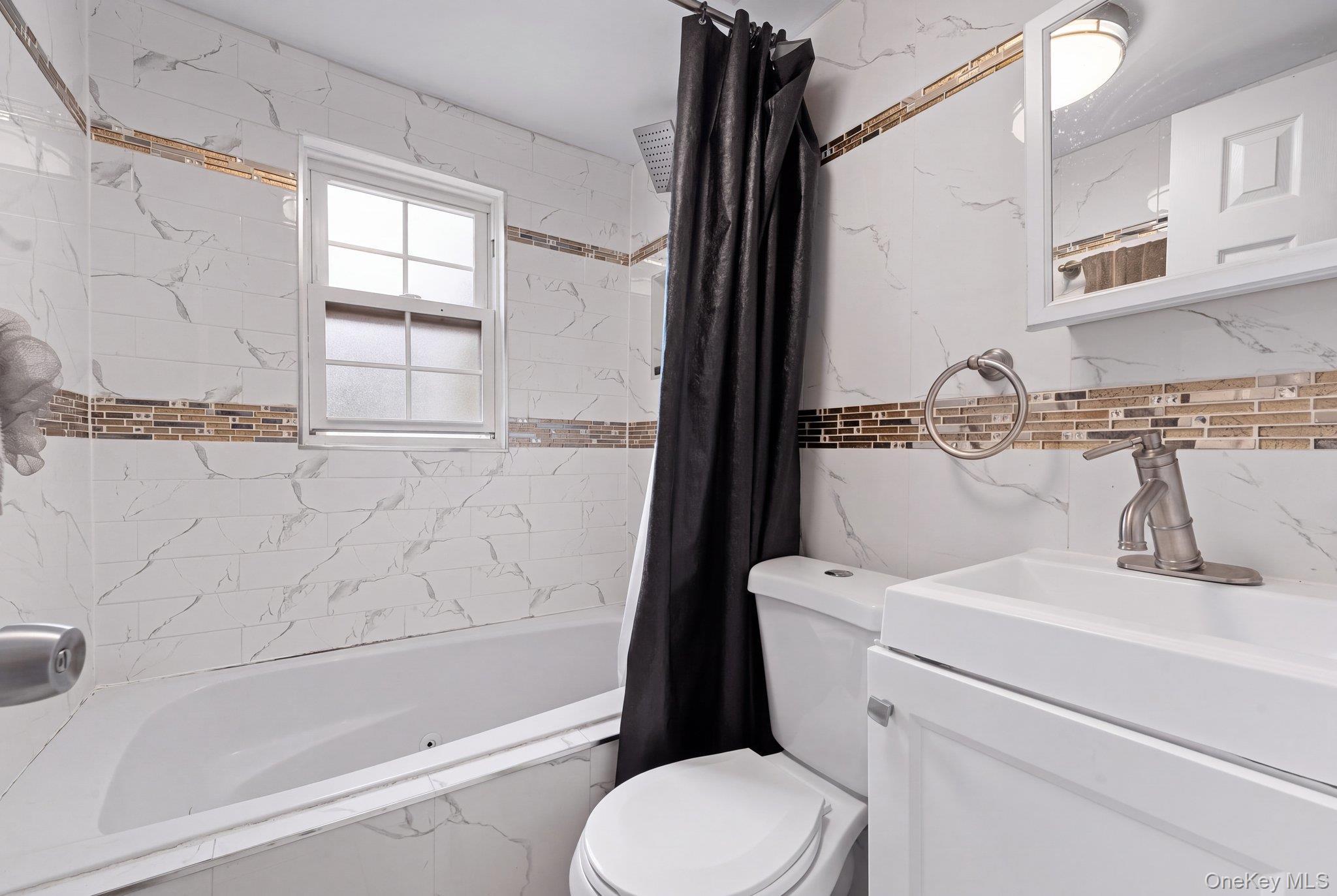 Single Family Bradford Street  Brooklyn, NY 11207, MLS-1050842-18