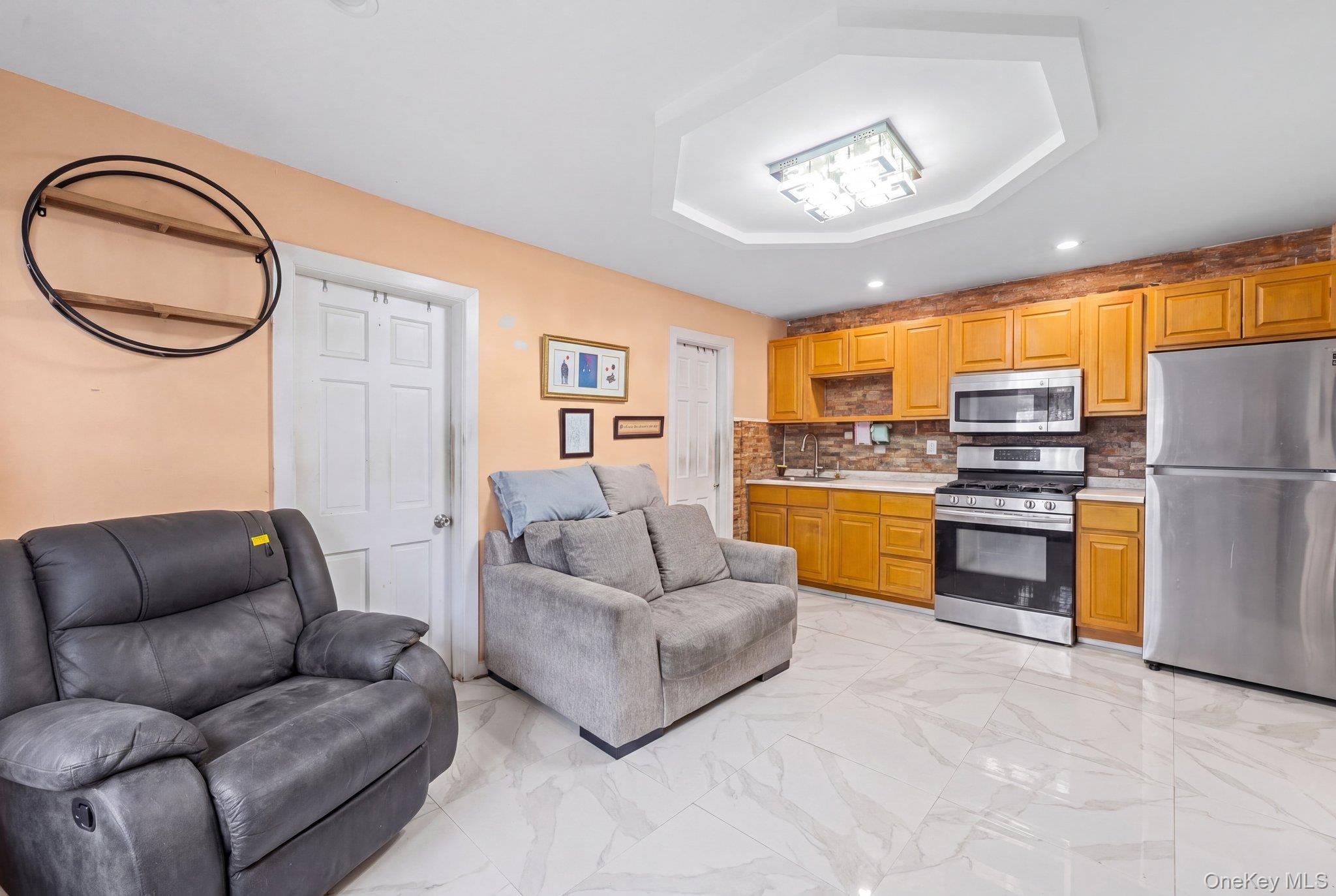 Single Family Bradford Street  Brooklyn, NY 11207, MLS-1050842-24