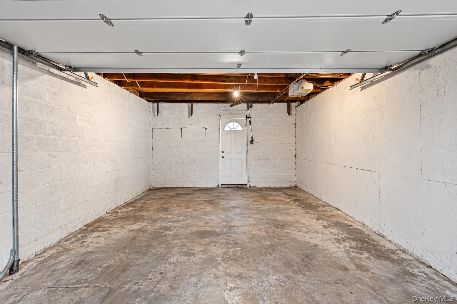 Single Family Bradford Street  Brooklyn, NY 11207, MLS-1050842-5