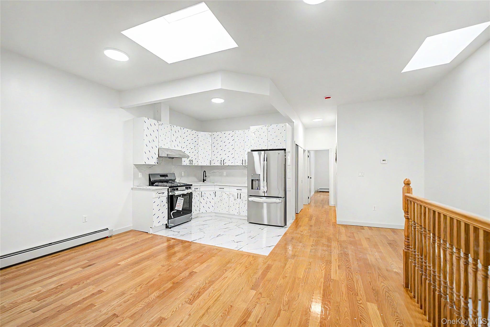 Single Family 91st Avenue Queens, NY 11421, MLS-1050878-20