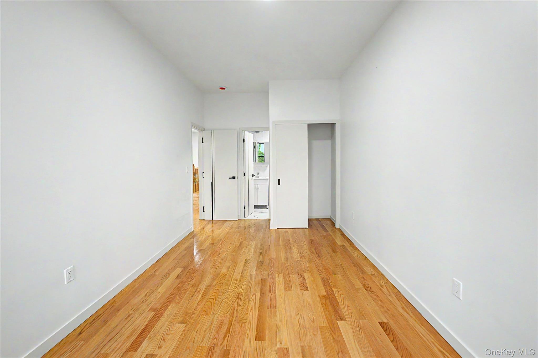 Single Family 91st Avenue Queens, NY 11421, MLS-1050878-25