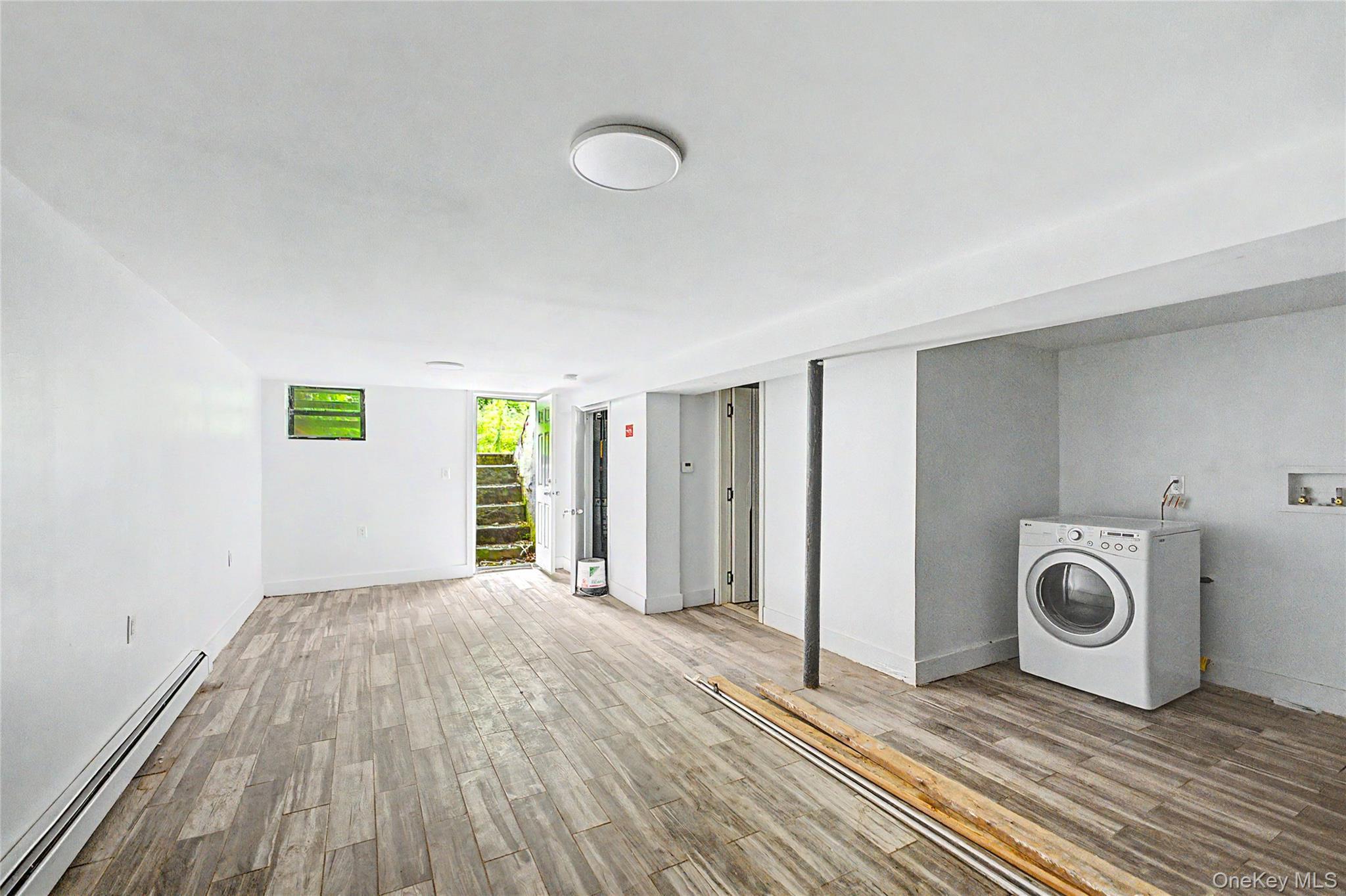 Single Family 91st Avenue Queens, NY 11421, MLS-1050878-27