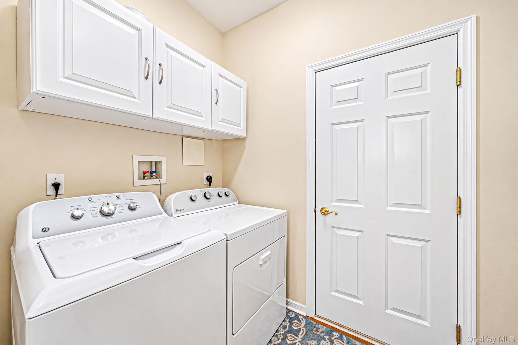 Single Family Golden Spruce Drive  Suffolk County, NY 11933, MLS-1050882-32