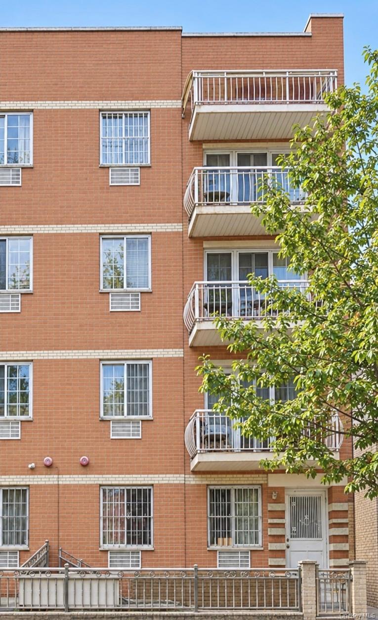 Single Family 38ave Queens, NY 11368, MLS-1050891-2