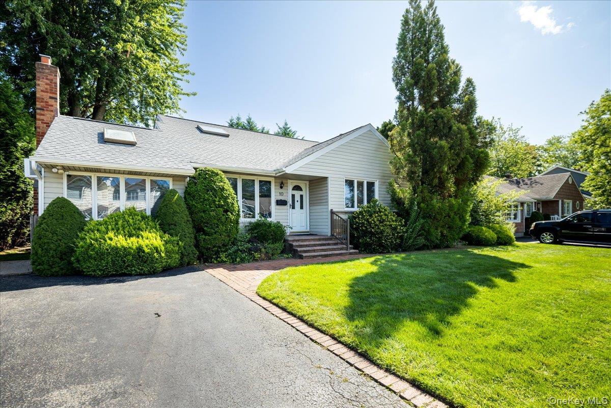 Single Family Seneca Drive Nassau County, NY 11758, MLS-1050899-3