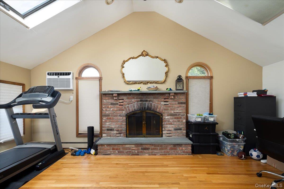 Single Family Seneca Drive Nassau County, NY 11758, MLS-1050899-8