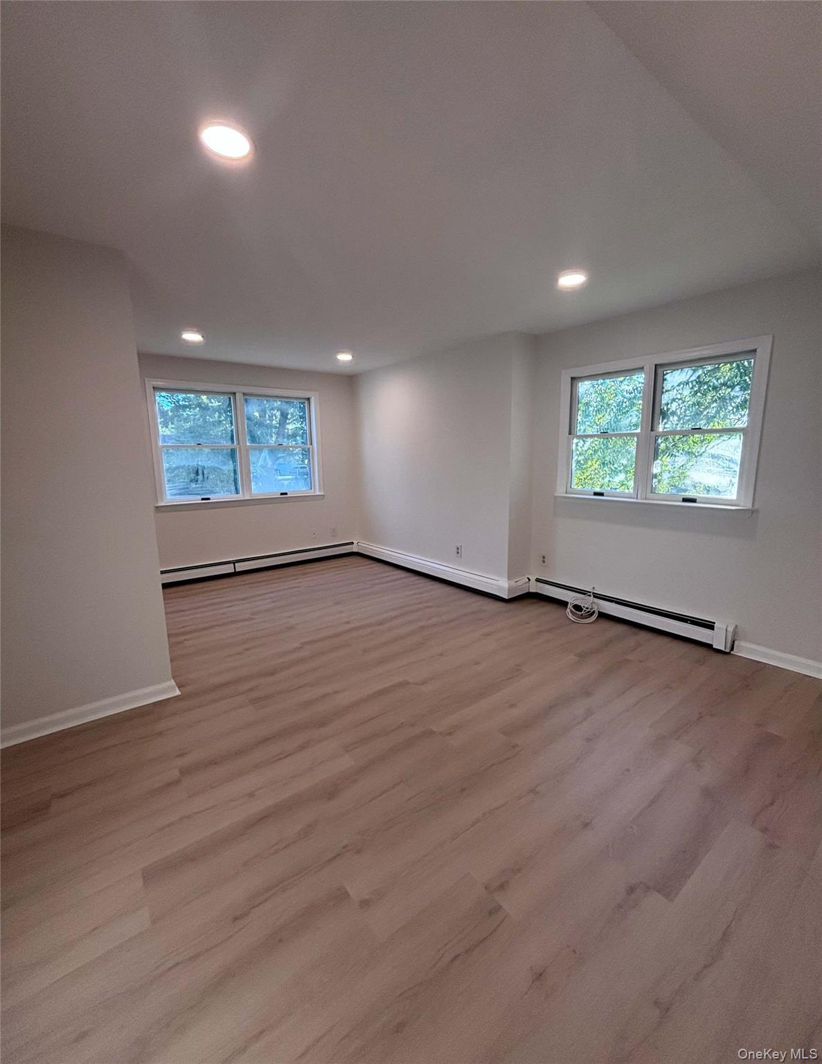 Single Family Dorset Avenue  Nassau County, NY 11507, MLS-1050912-10