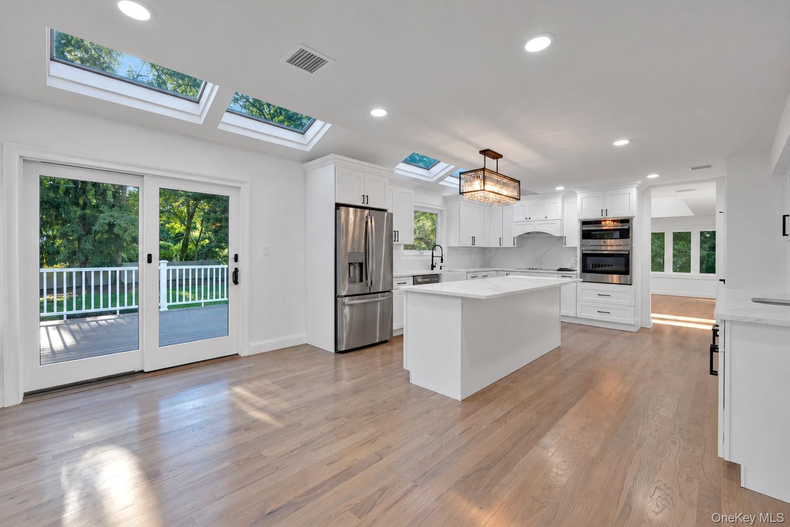 Single Family Cedarfield Terrace Suffolk County, NY 11780, MLS-1050942-10