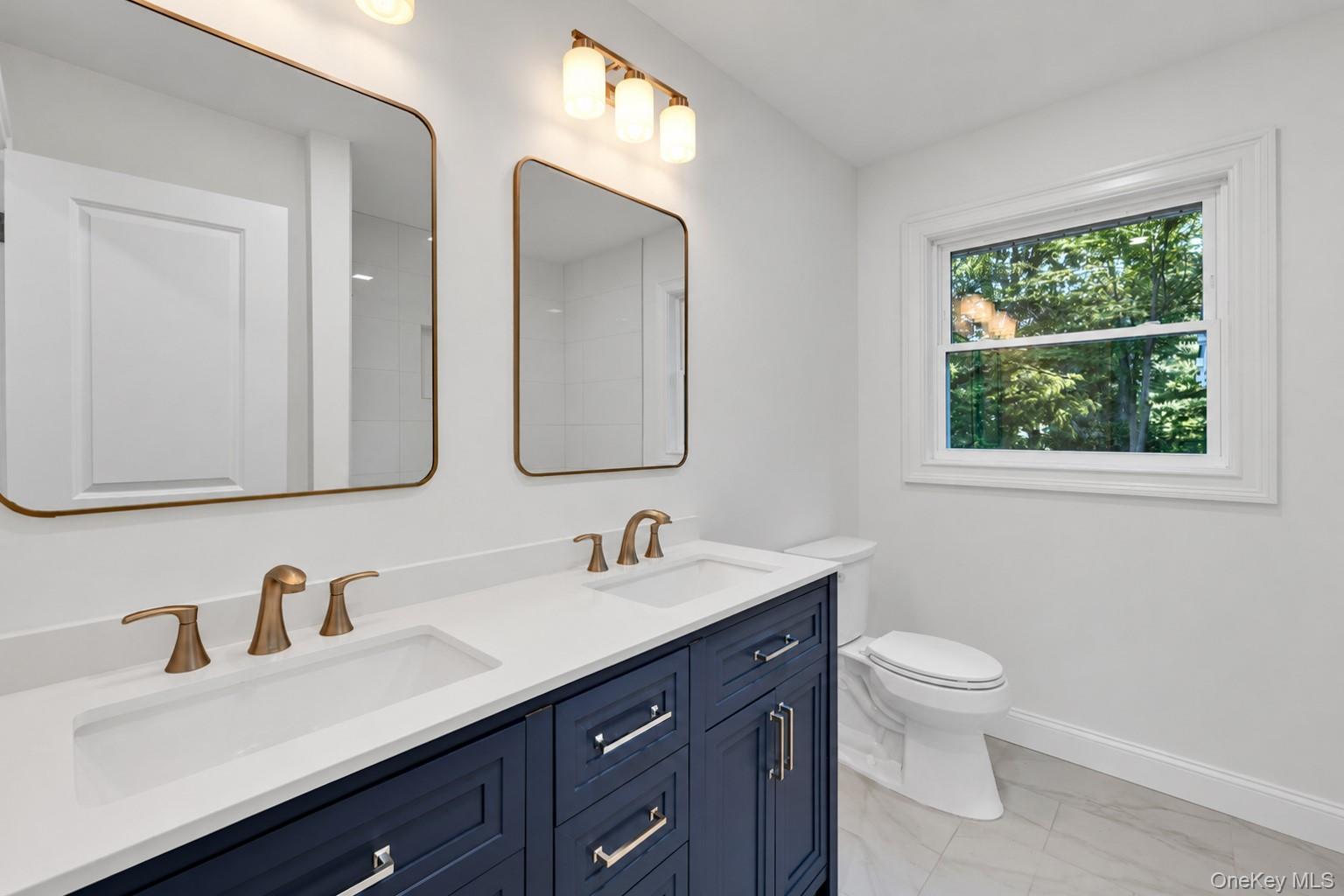 Single Family Cedarfield Terrace Suffolk County, NY 11780, MLS-1050942-22