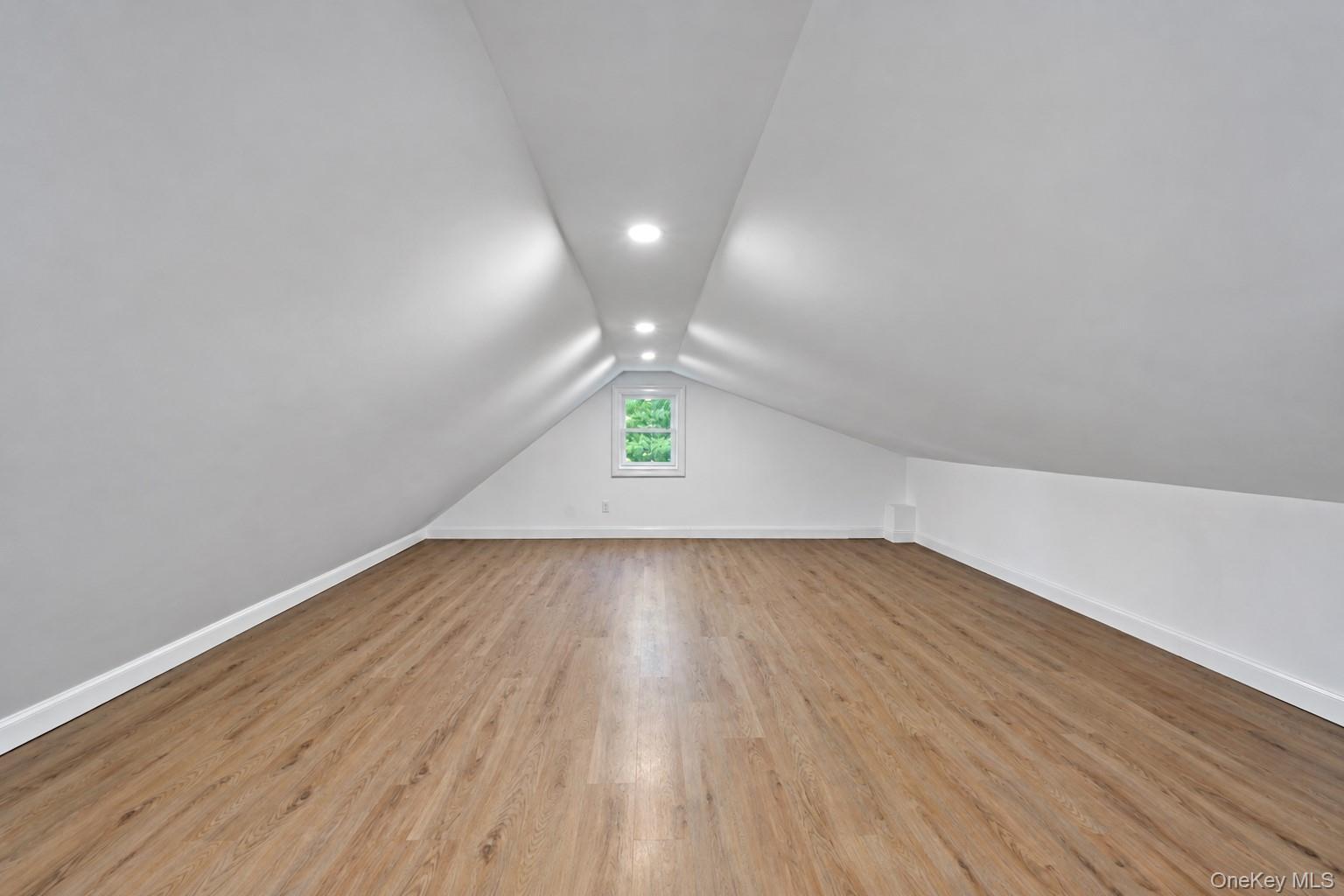 Single Family Cedarfield Terrace Suffolk County, NY 11780, MLS-1050942-36