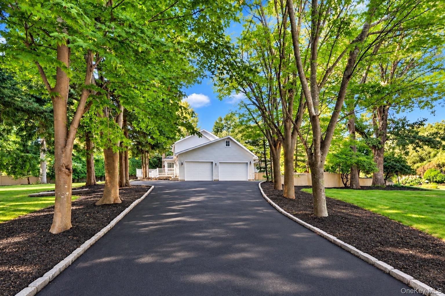 Single Family Cedarfield Terrace Suffolk County, NY 11780, MLS-1050942-4
