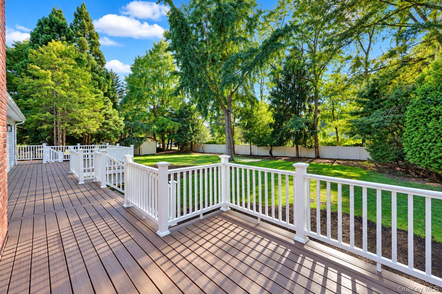 Single Family Cedarfield Terrace Suffolk County, NY 11780, MLS-1050942-41
