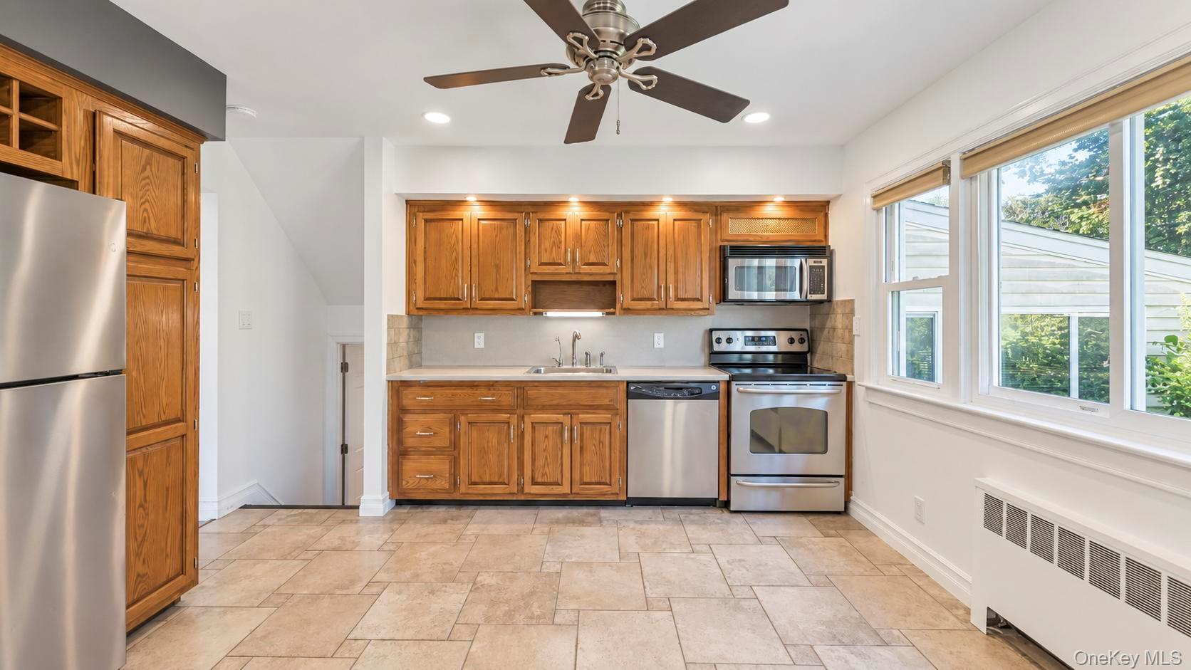 Single Family Howell Street  Nassau County, NY 11510, MLS-1050943-15
