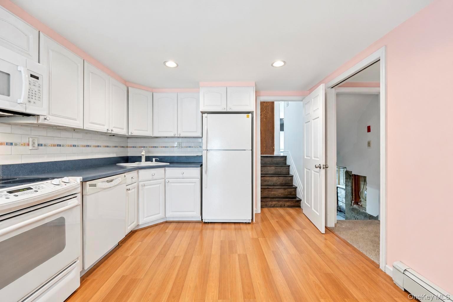 Single Family Howell Street  Nassau County, NY 11510, MLS-1050943-31