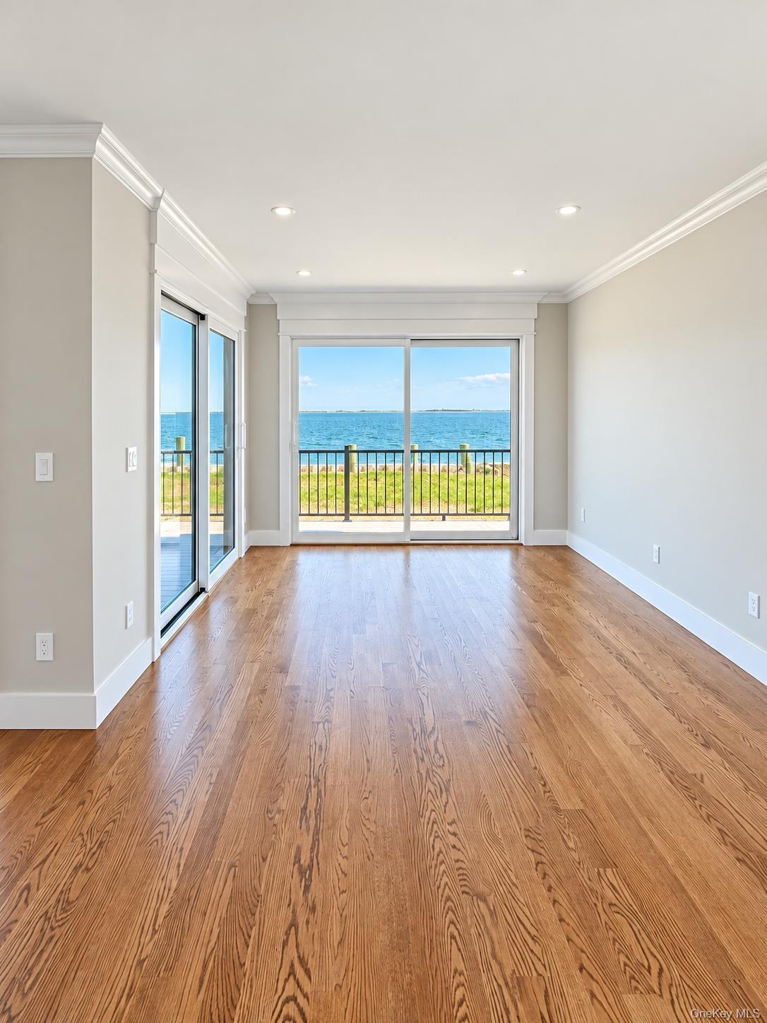Single Family E Shore Drive  Suffolk County, NY 11702, MLS-1050945-10