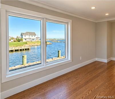 Single Family E Shore Drive  Suffolk County, NY 11702, MLS-1050945-17