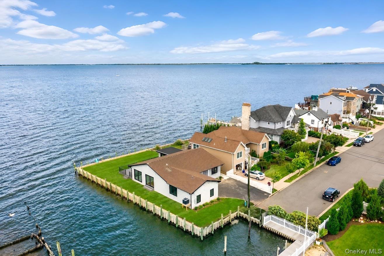 Single Family E Shore Drive  Suffolk County, NY 11702, MLS-1050945-35