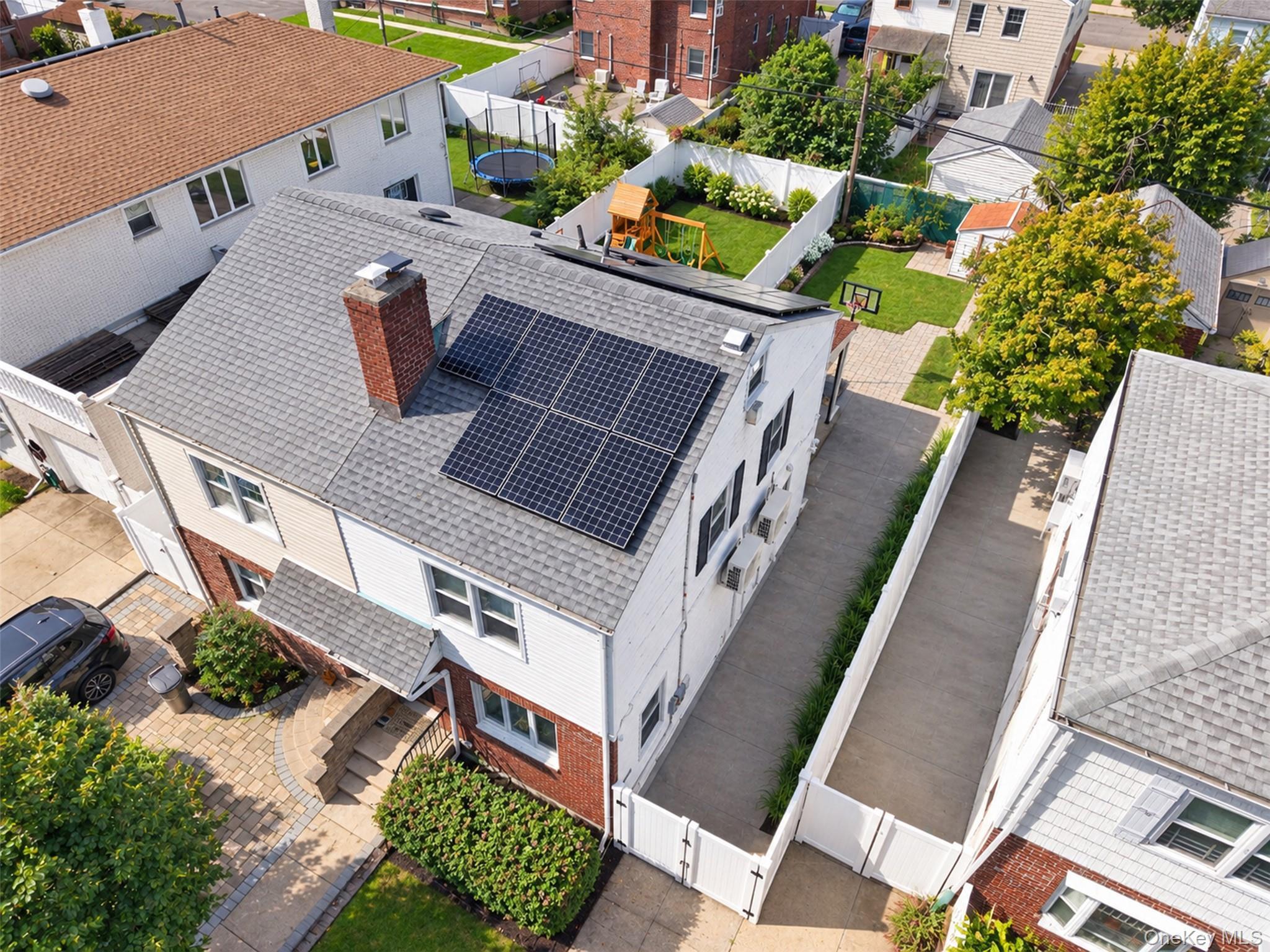 Single Family 185th Street  Queens, NY 11365, MLS-1050966-17