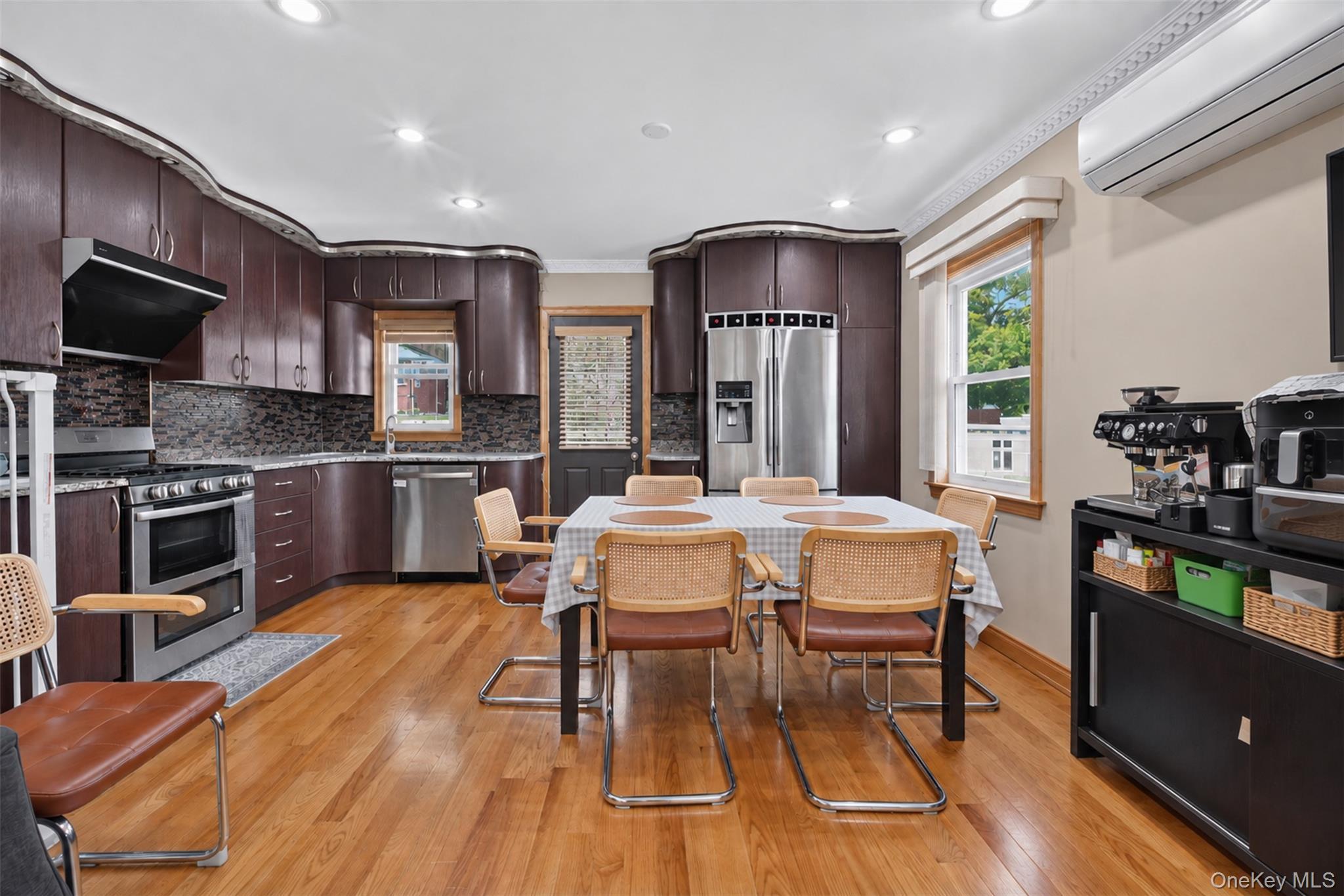 Single Family 185th Street  Queens, NY 11365, MLS-1050966-3