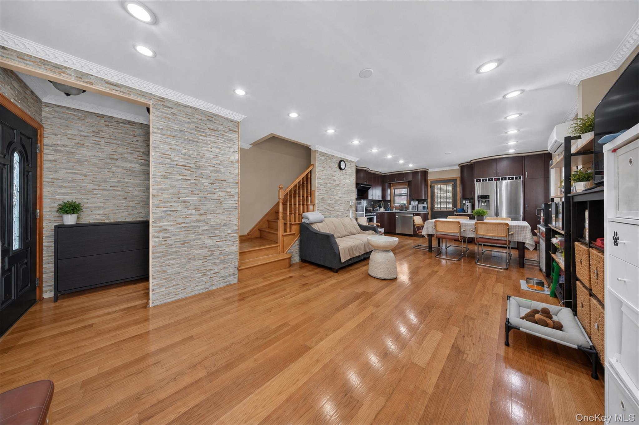 Single Family 185th Street  Queens, NY 11365, MLS-1050966-5