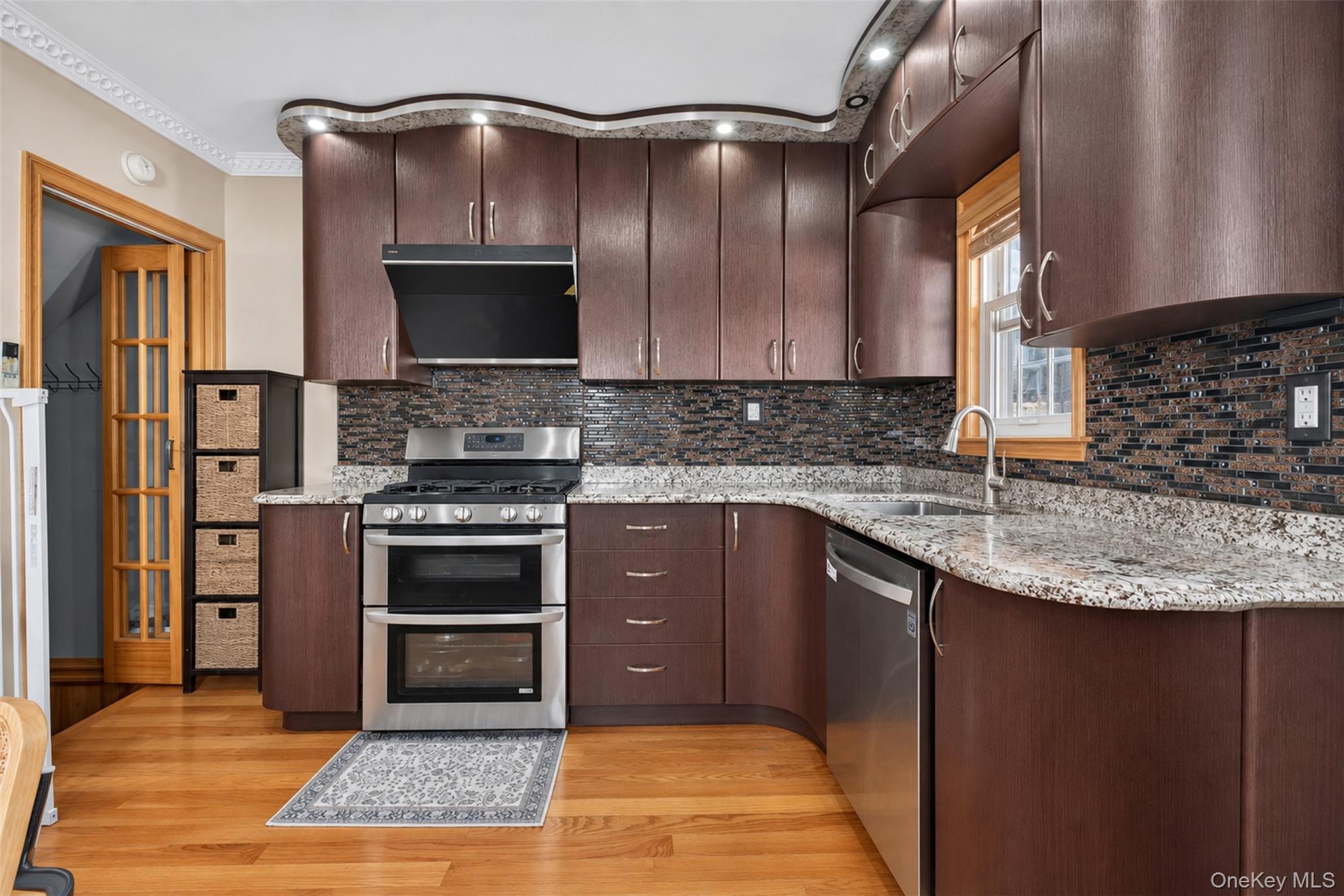 Single Family 185th Street  Queens, NY 11365, MLS-1050966-7