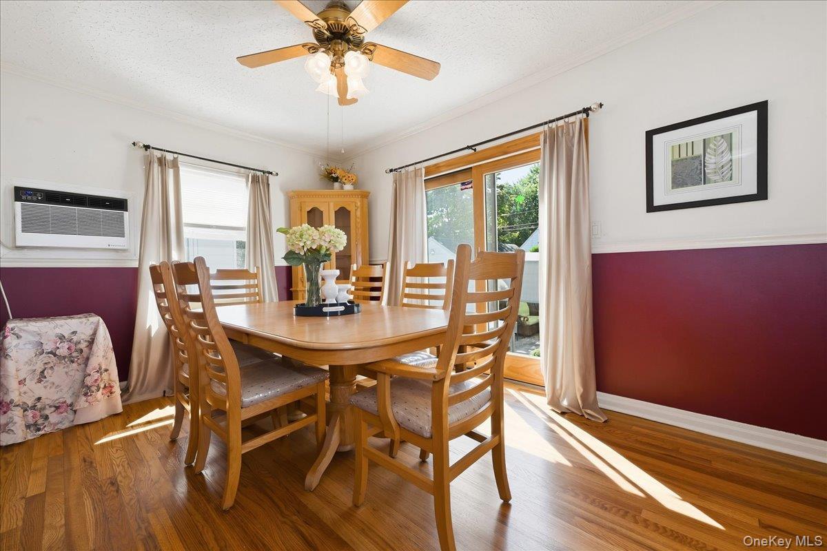 Single Family 251st Street  Queens, NY 11426, MLS-1050980-10