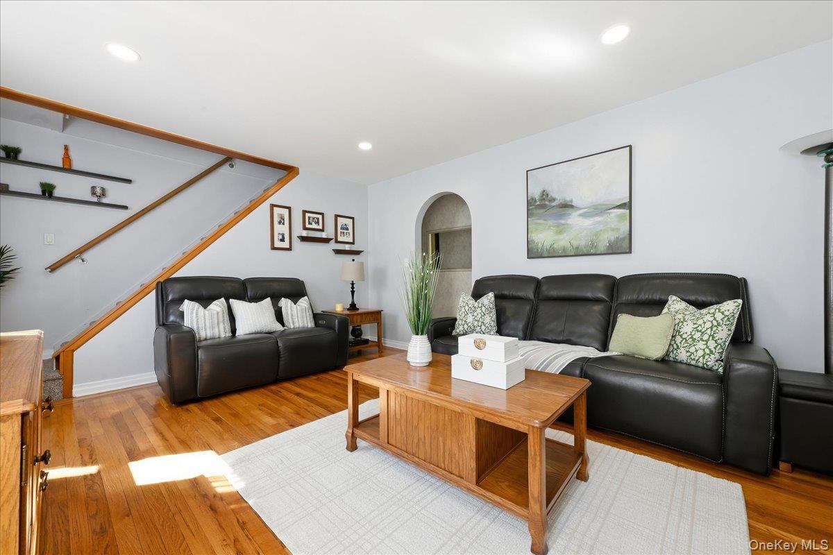 Single Family 251st Street  Queens, NY 11426, MLS-1050980-3