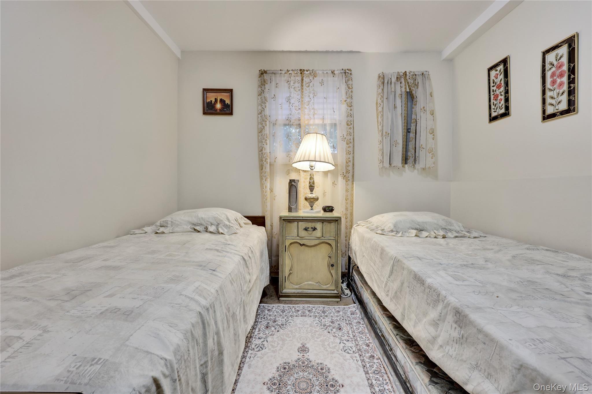 Single Family Woodmere Boulevard  Nassau County, NY 11598, MLS-1050989-20
