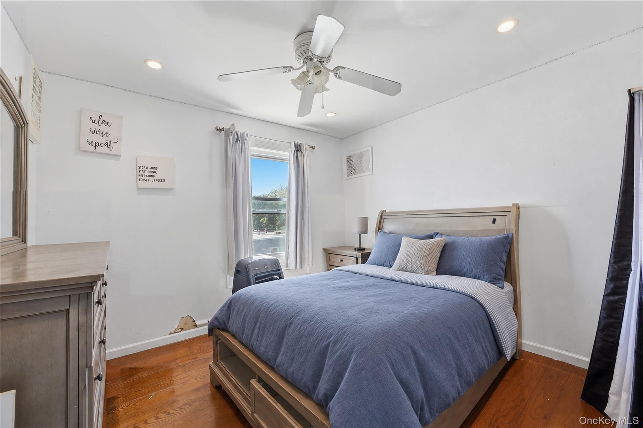 Single Family Cicero Avenue Bronx, NY 10473, MLS-1050993-22