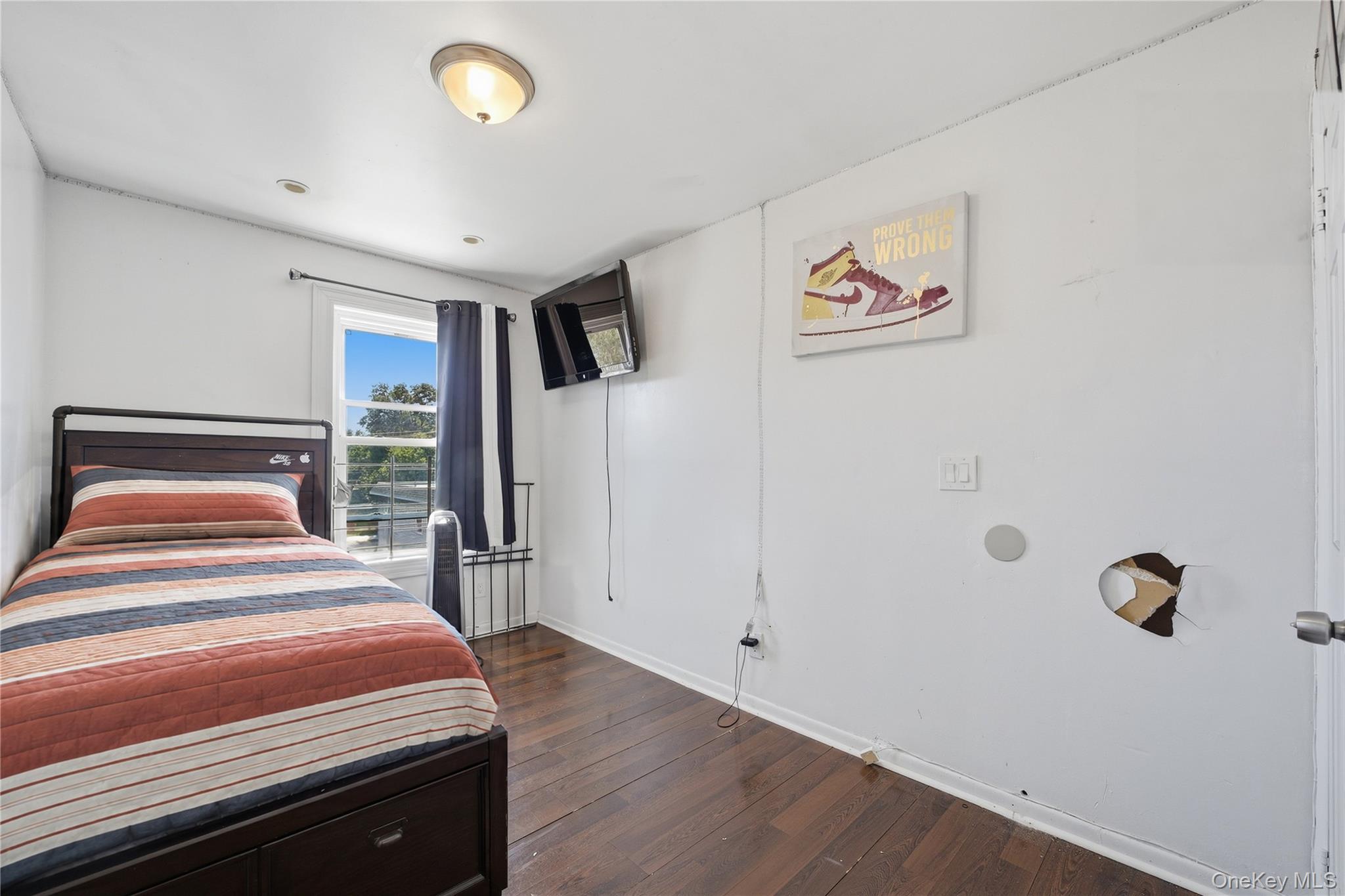 Single Family Cicero Avenue Bronx, NY 10473, MLS-1050993-25
