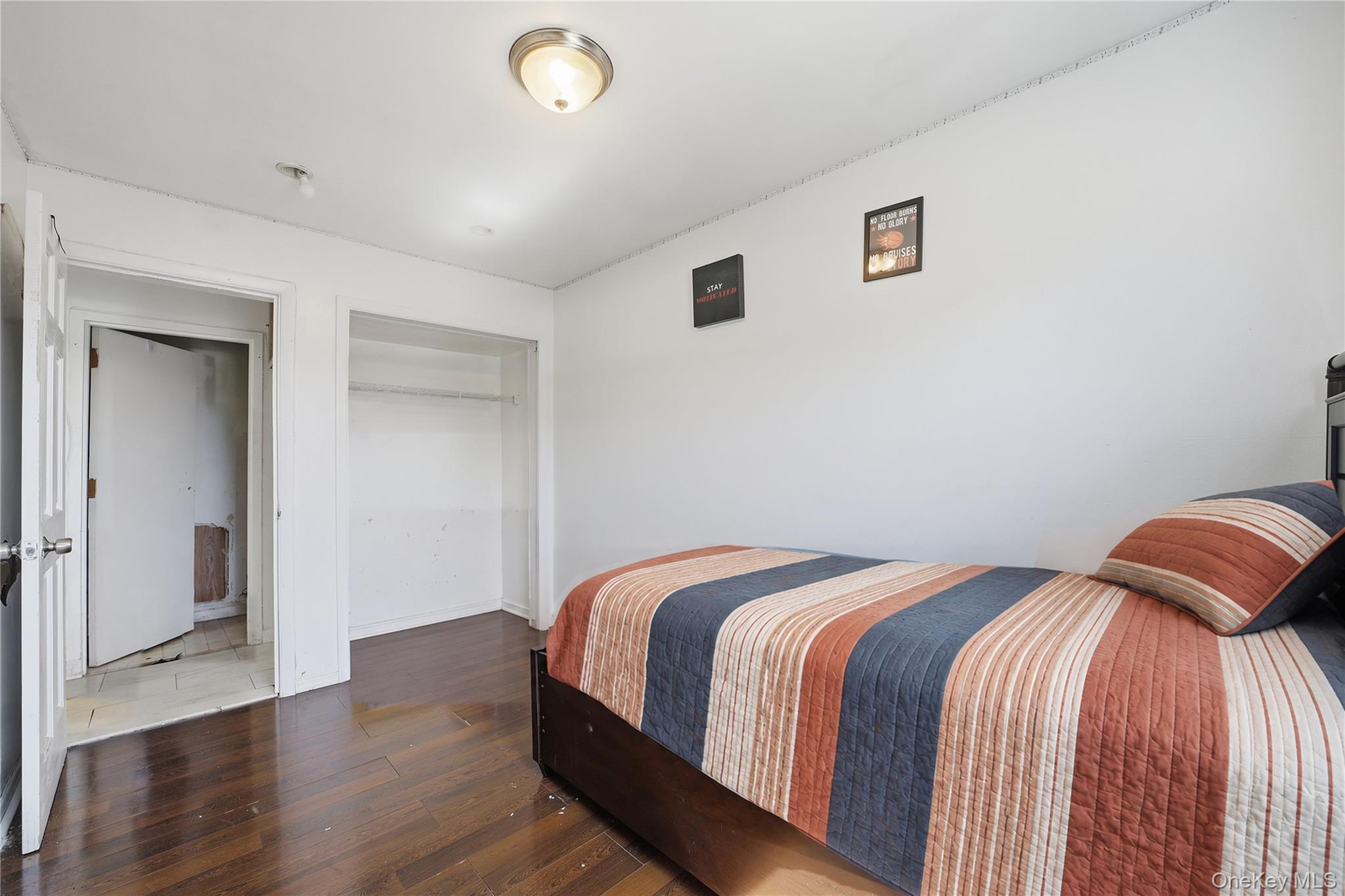 Single Family Cicero Avenue Bronx, NY 10473, MLS-1050993-26