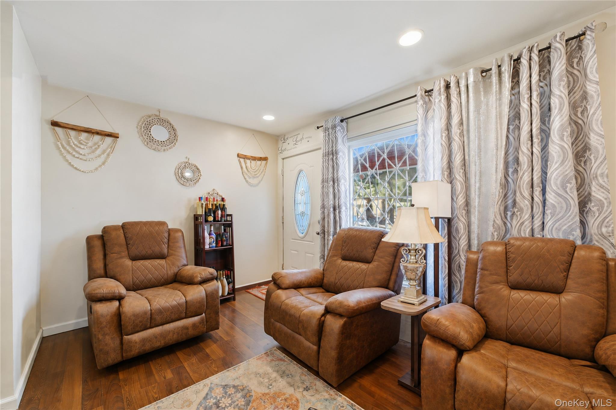 Single Family Cicero Avenue Bronx, NY 10473, MLS-1050993-29
