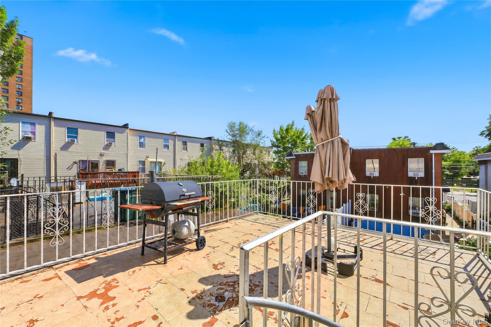 Single Family Cicero Avenue Bronx, NY 10473, MLS-1050993-41