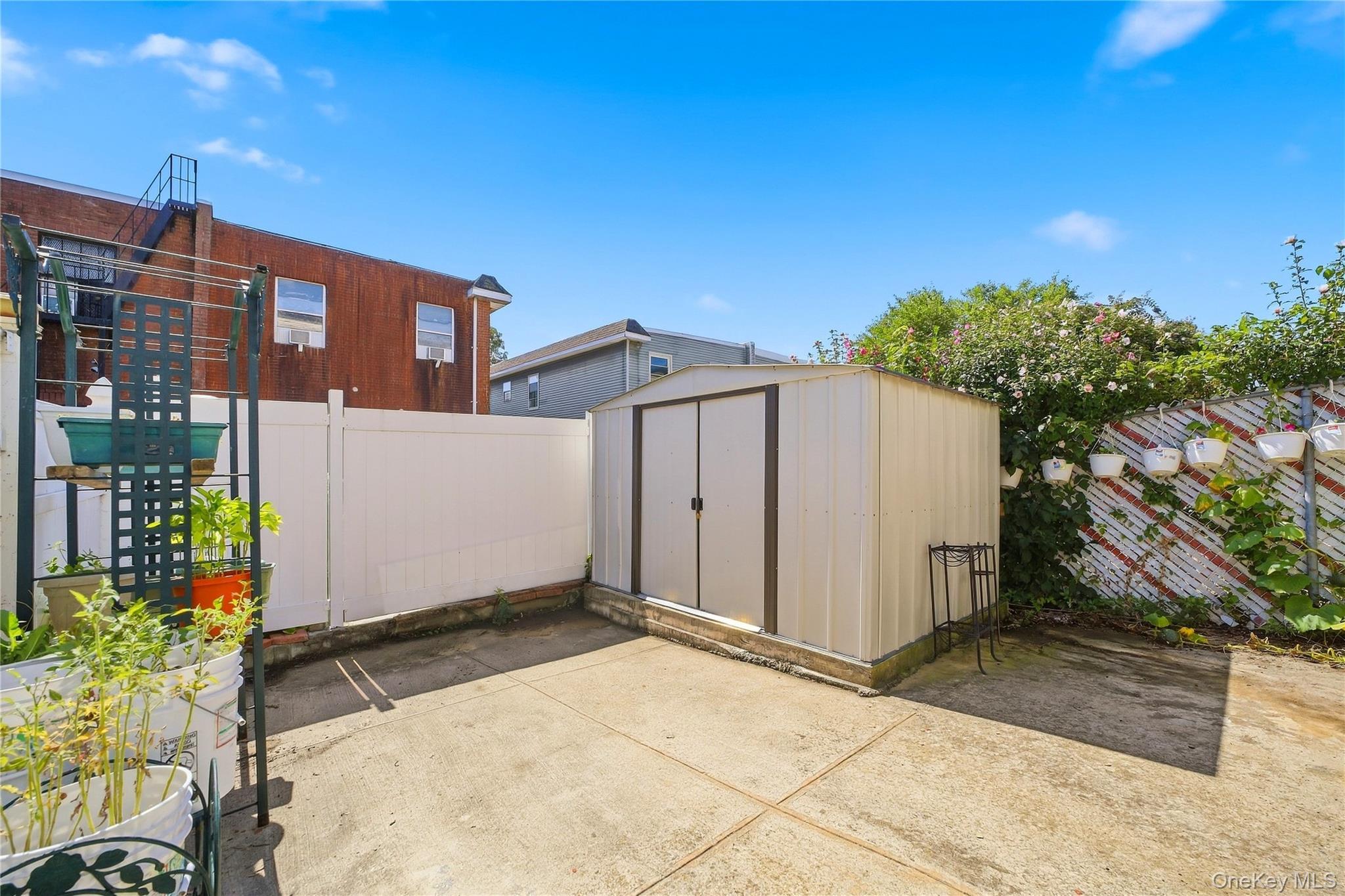 Single Family Cicero Avenue Bronx, NY 10473, MLS-1050993-47