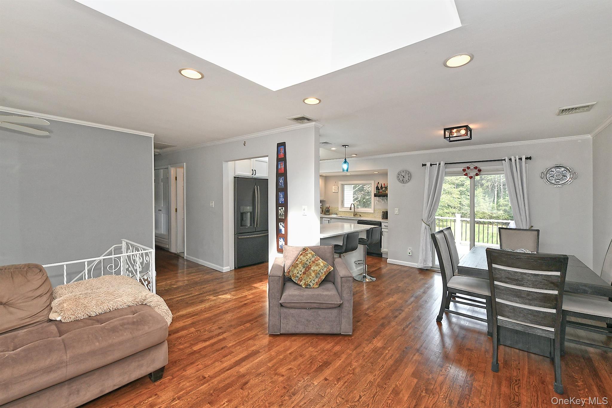 Single Family Euclid Avenue Suffolk County, NY 11746, MLS-1051006-10