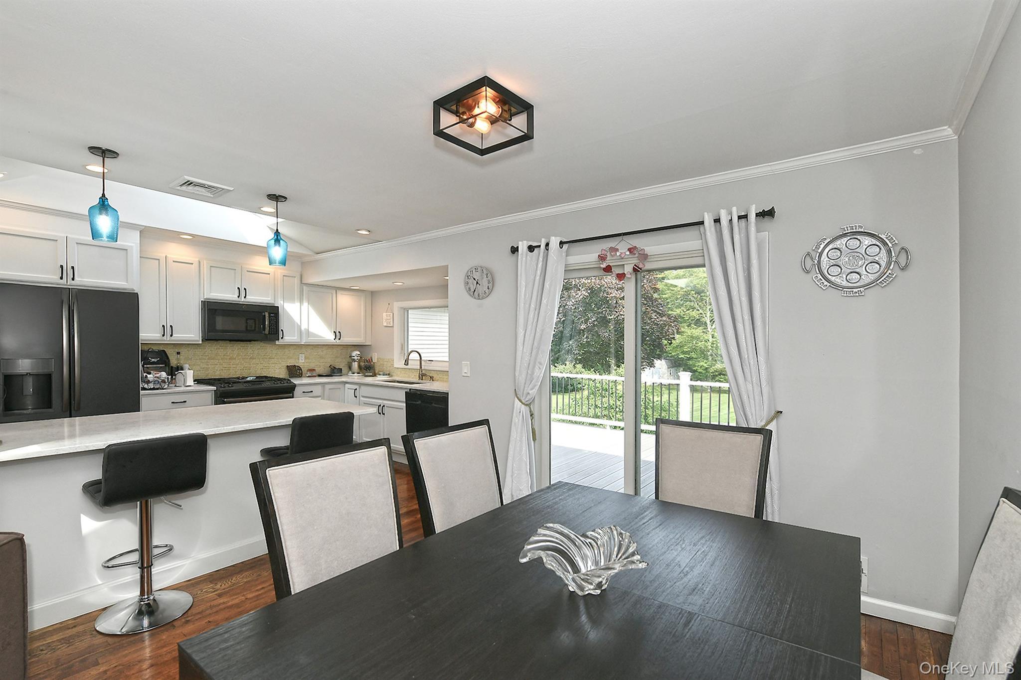 Single Family Euclid Avenue Suffolk County, NY 11746, MLS-1051006-12