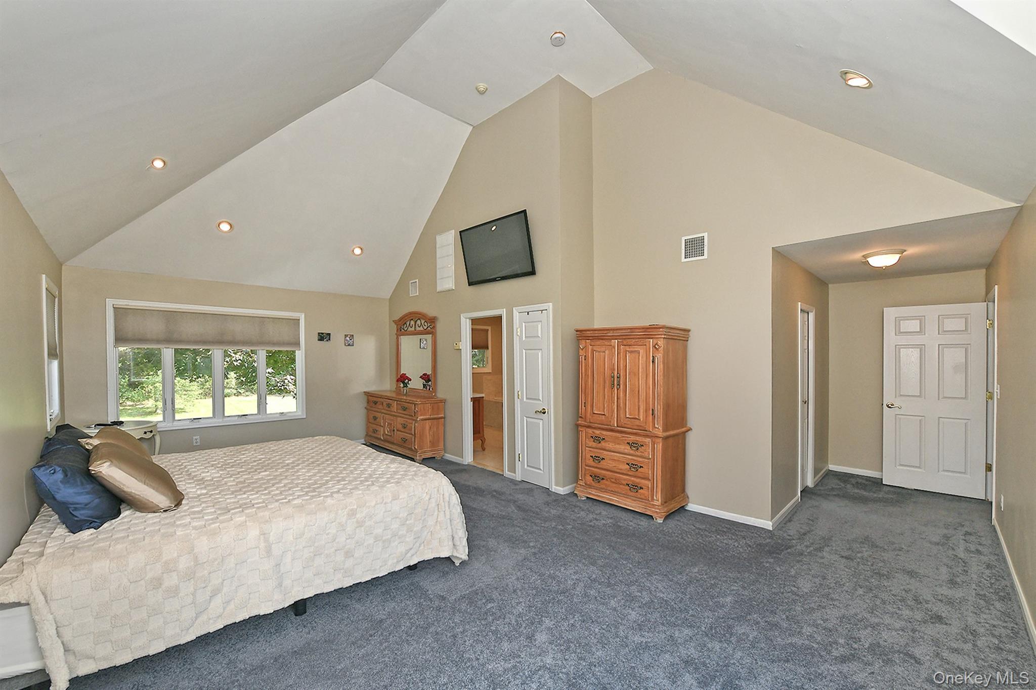 Single Family Euclid Avenue Suffolk County, NY 11746, MLS-1051006-18