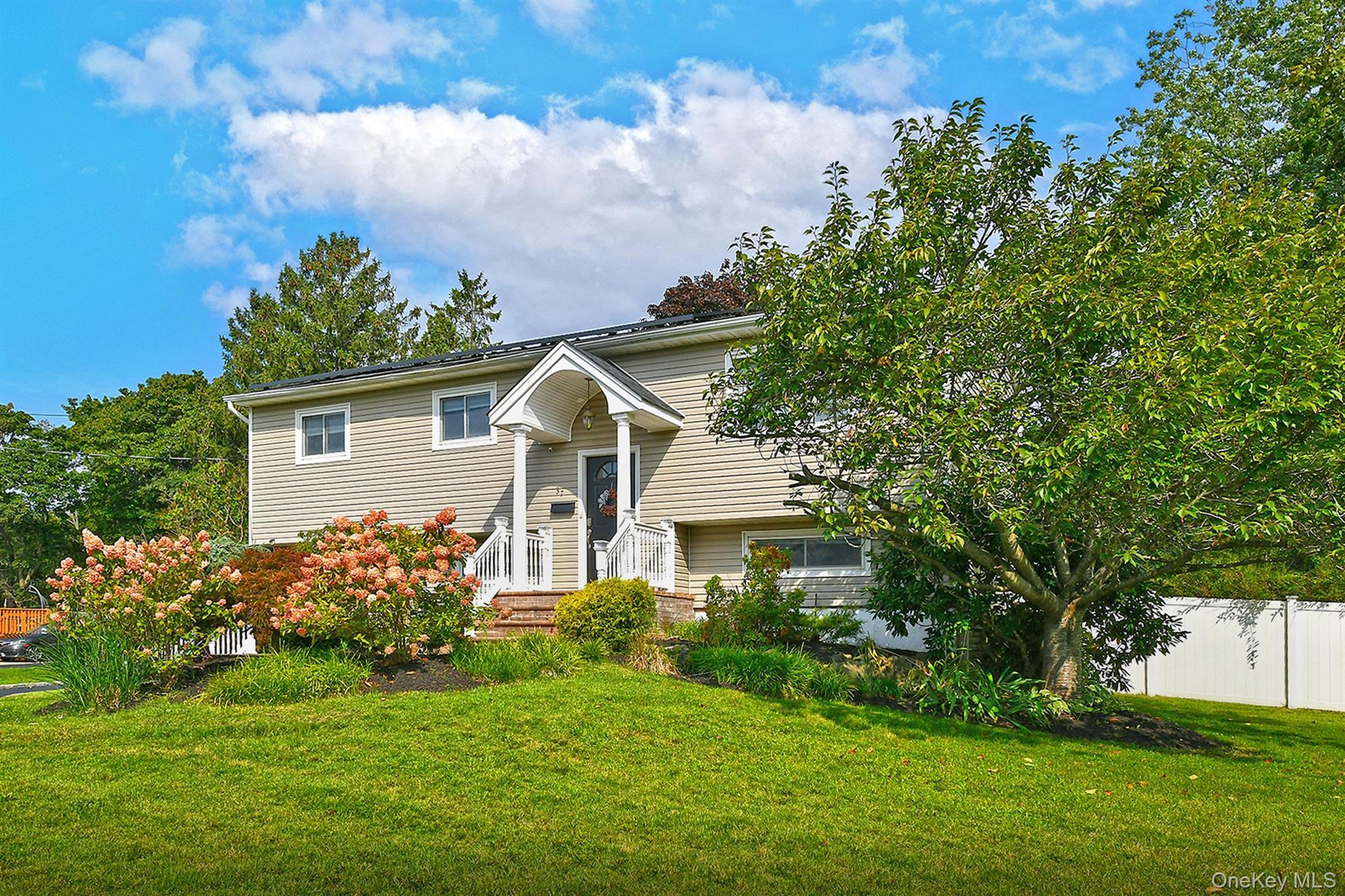 Single Family Euclid Avenue Suffolk County, NY 11746, MLS-1051006-3